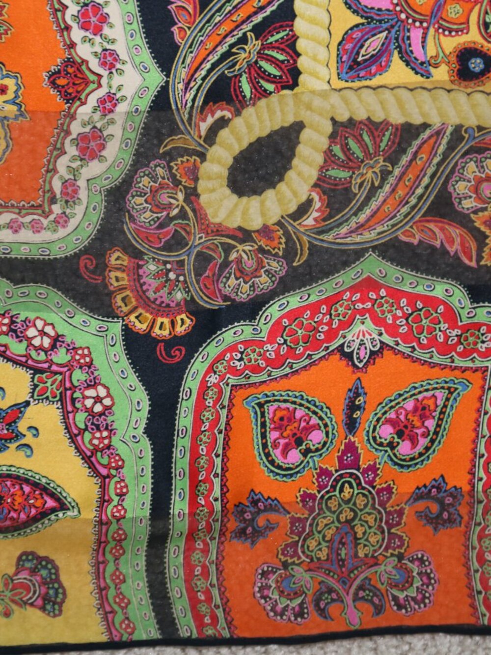 One of kind Auth Italy made Christian Dior Large silk scarf PHEASANT PAISLEY vtg - Picture 10 of 16